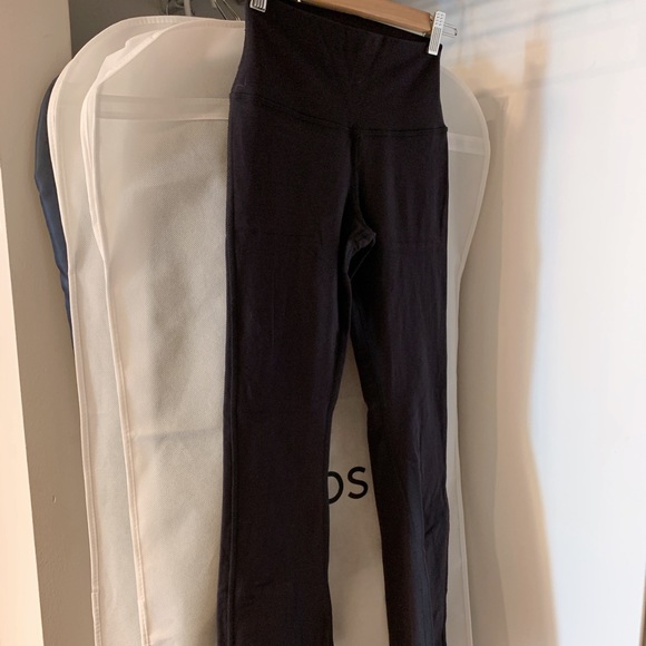 Alo Yoga cropped flare pants XS black - Picture 6 of 7